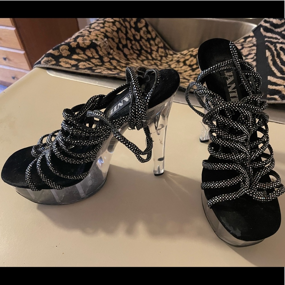 Really Sexy High Heels!!! These are hot!!!!!🥵🥵